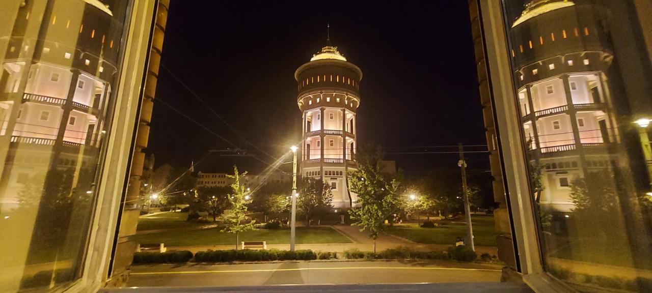 Tower Szeged Belvarosi Exkluziv Panoramas Apartman - Free Parking エクステリア 写真