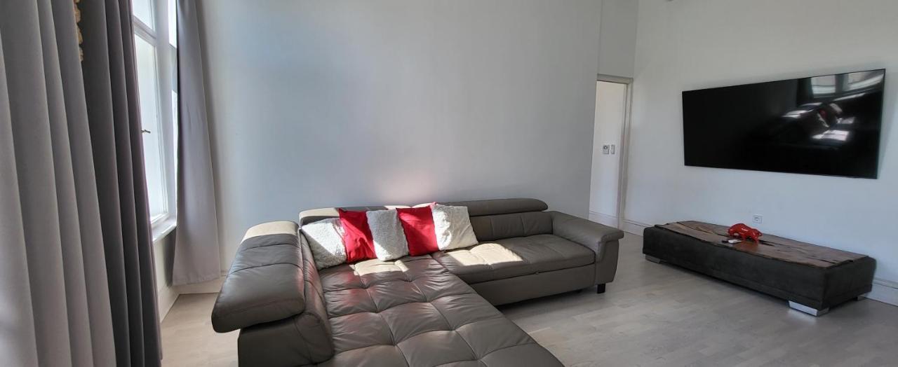 Tower Szeged Belvarosi Exkluziv Panoramas Apartman - Free Parking エクステリア 写真
