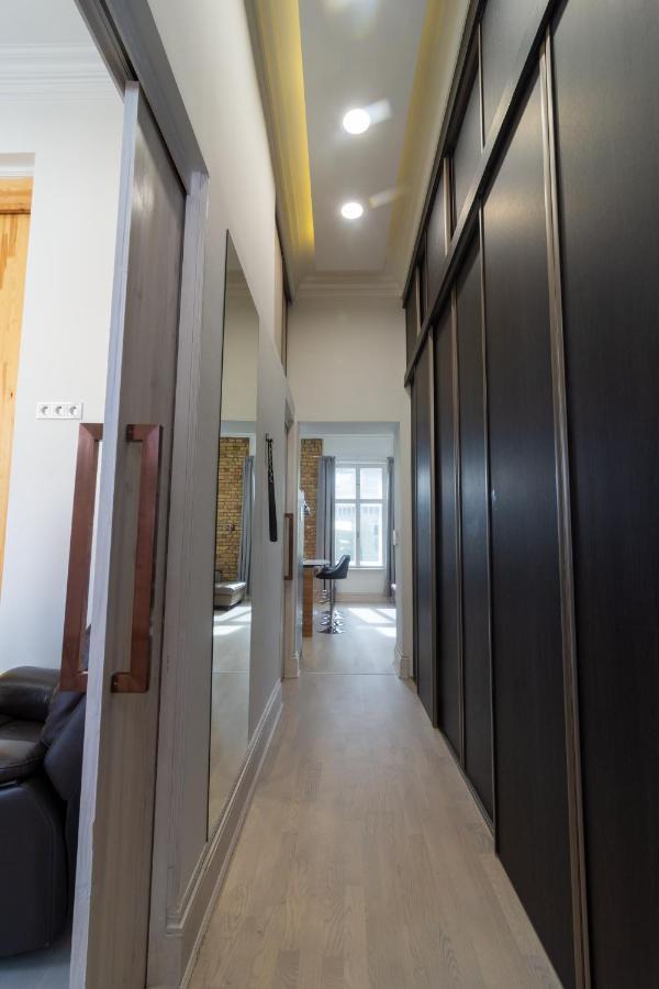 Tower Szeged Belvarosi Exkluziv Panoramas Apartman - Free Parking エクステリア 写真