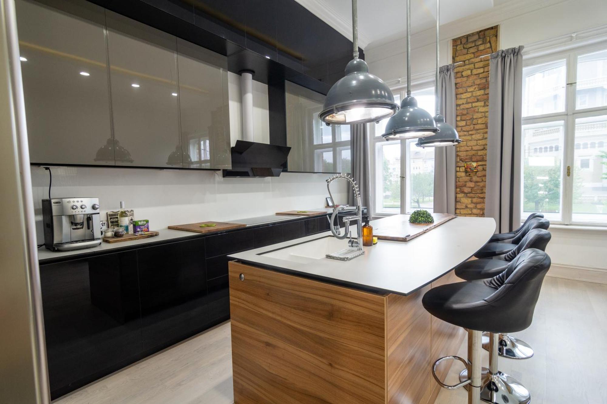 Tower Szeged Belvarosi Exkluziv Panoramas Apartman - Free Parking エクステリア 写真